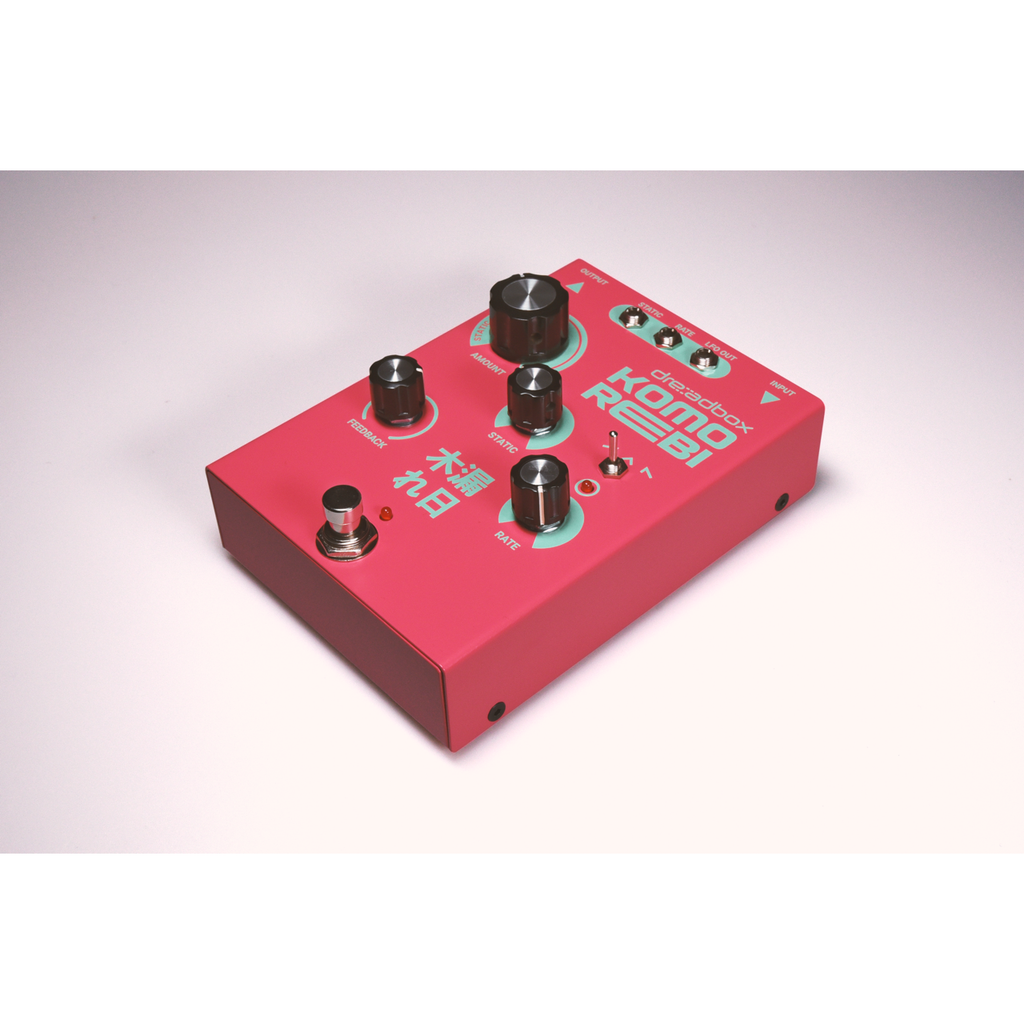Pedale chorus flanger Dreadbox Komorebi, vista angolata lato destro